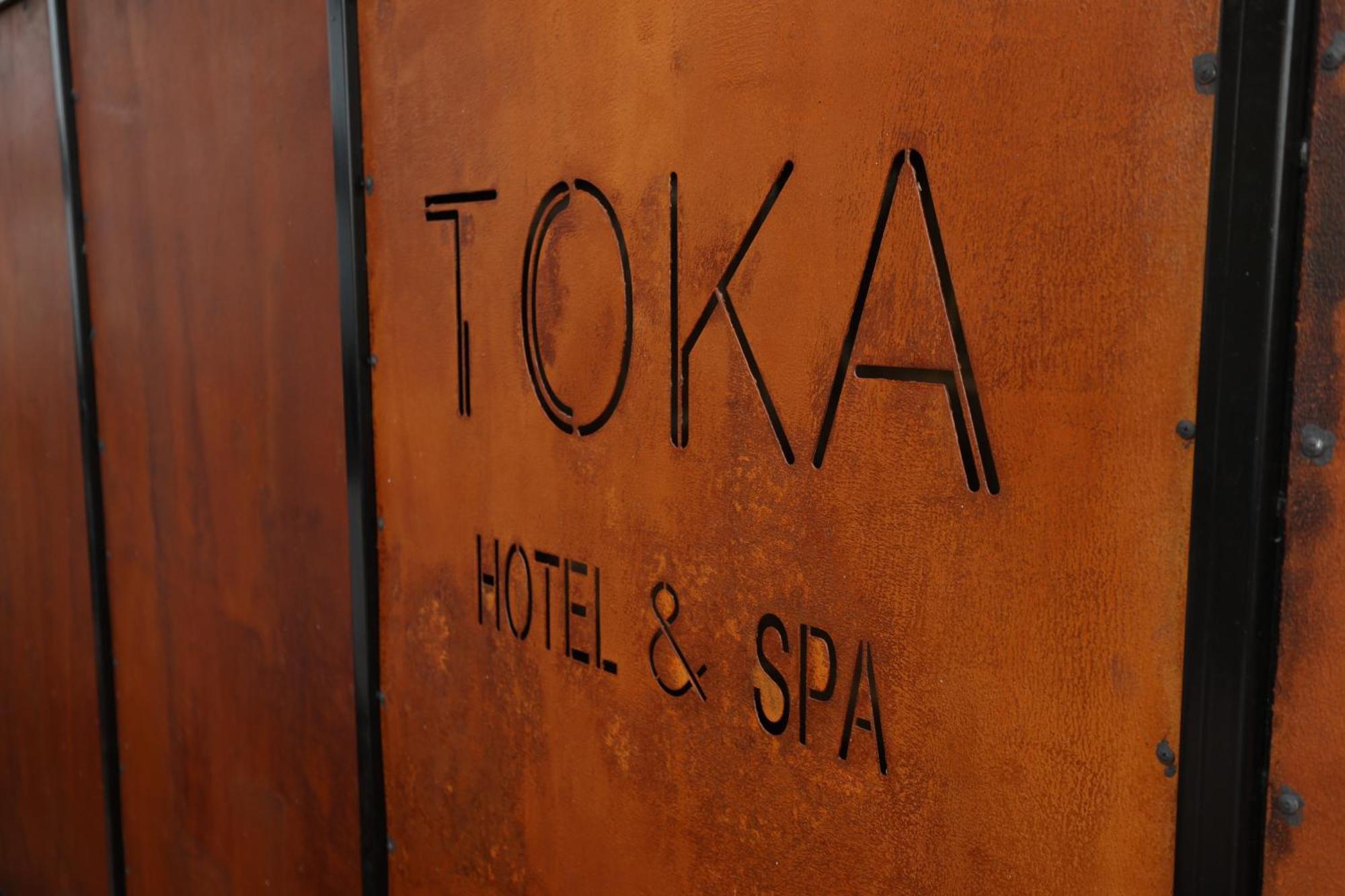 Toka Restaurant Hotell 5*